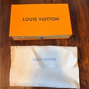 Louis Vuitton Orange and Cream Gift Box with Dust Pouch